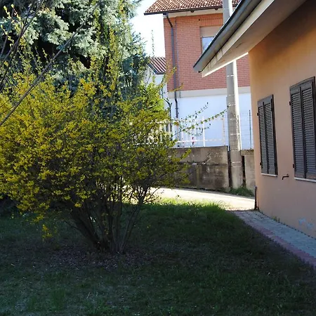 Un Angolo Di Langa Apartmán